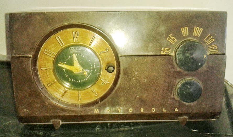 Vintage Motorola Clock Radio