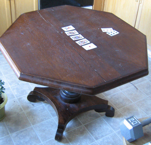 Image: Table