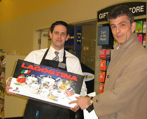 Image: Customer Service Holding My Cookware Image: Customer Service Holding My Cookware